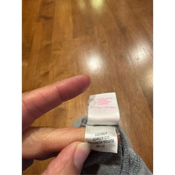 Woman’s Victoria’s Secret pink leopard print joggers from 2013 size small - Picture 7 of 7